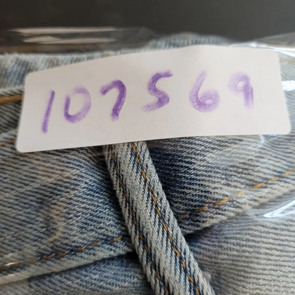 Levi 505 Jeans Mens Size 38x30 Blue Light Wash Straight Leg Distressed Stains